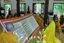 Đạo tràng chùa Hương Hải cúng dường Trường hạ Vạn Thiện